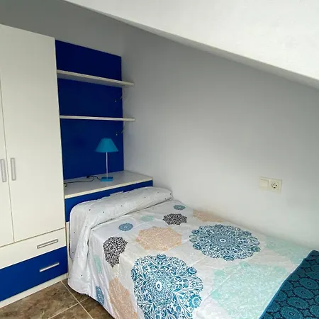 Atico - Avenida Galicia 60 *