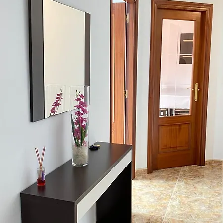 아파트 Atico - Avenida Galicia 60 *