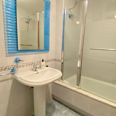 Lejlighed Atico - Avenida Galicia 60 *